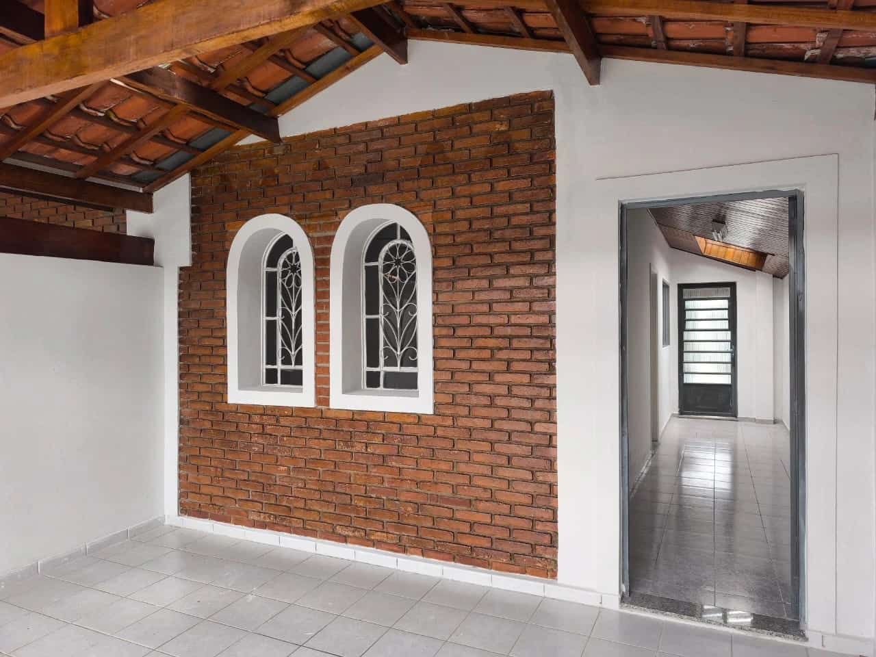 Casa com 2 dormitórios - Jardim Independência