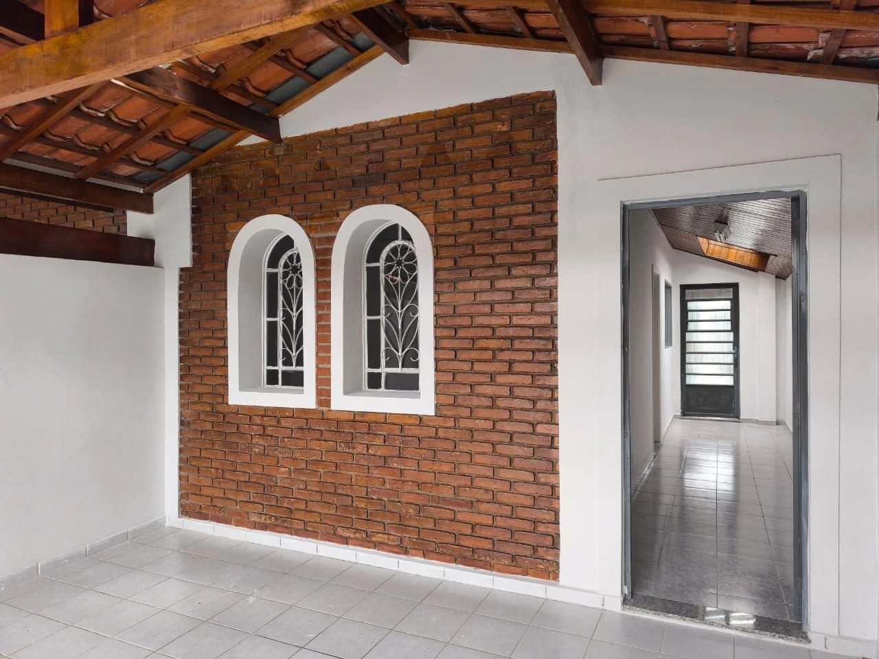 Casa com 2 dormitórios - Jardim Independência